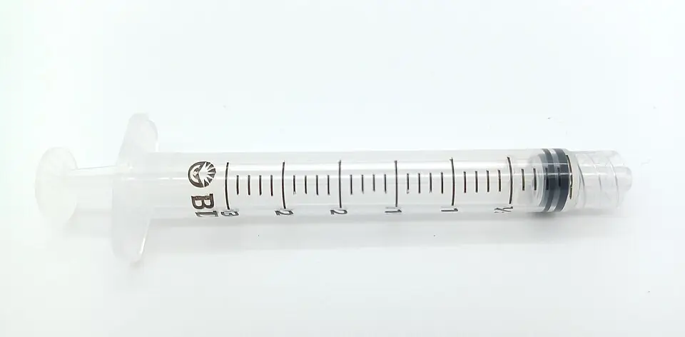 3 mL syringe used for injections