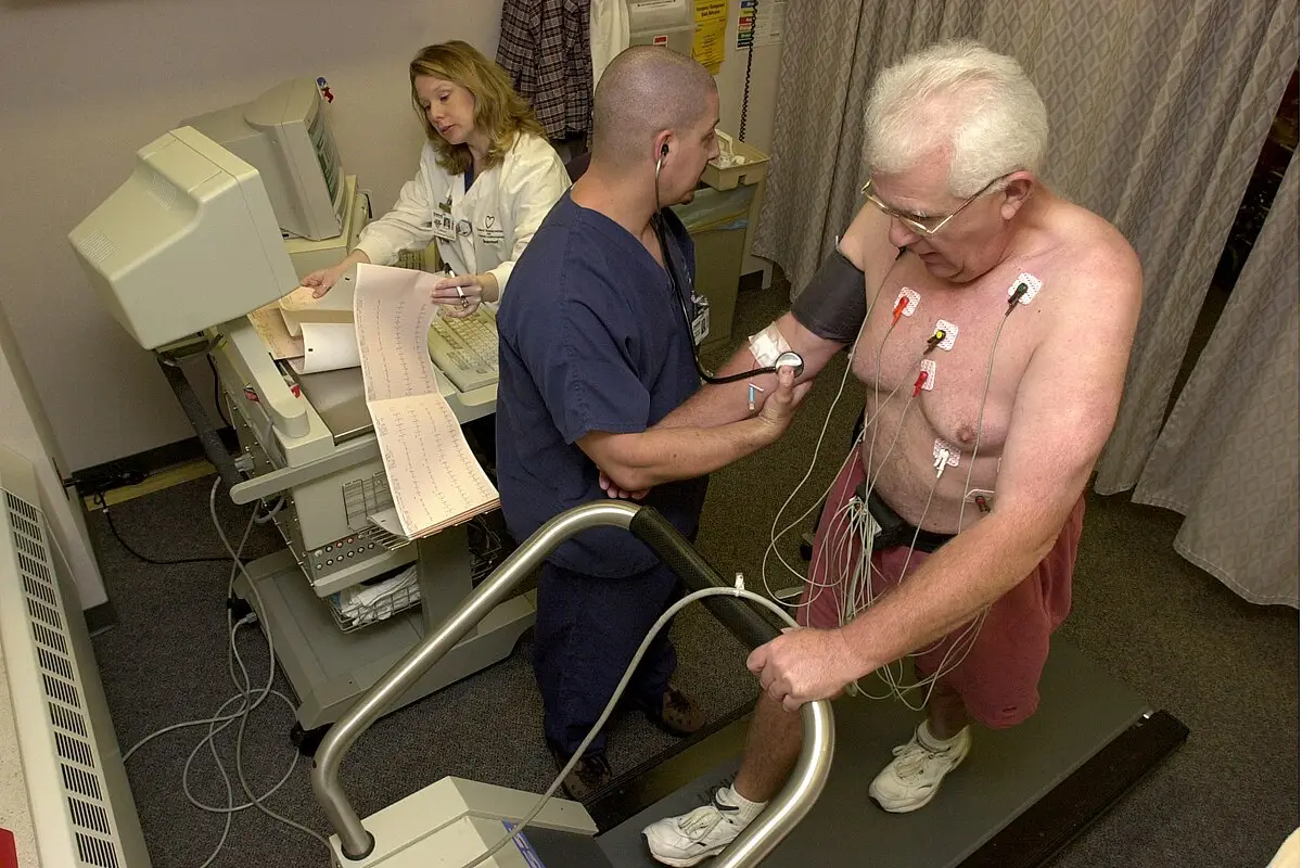 Patient undergoing an exercise stress test