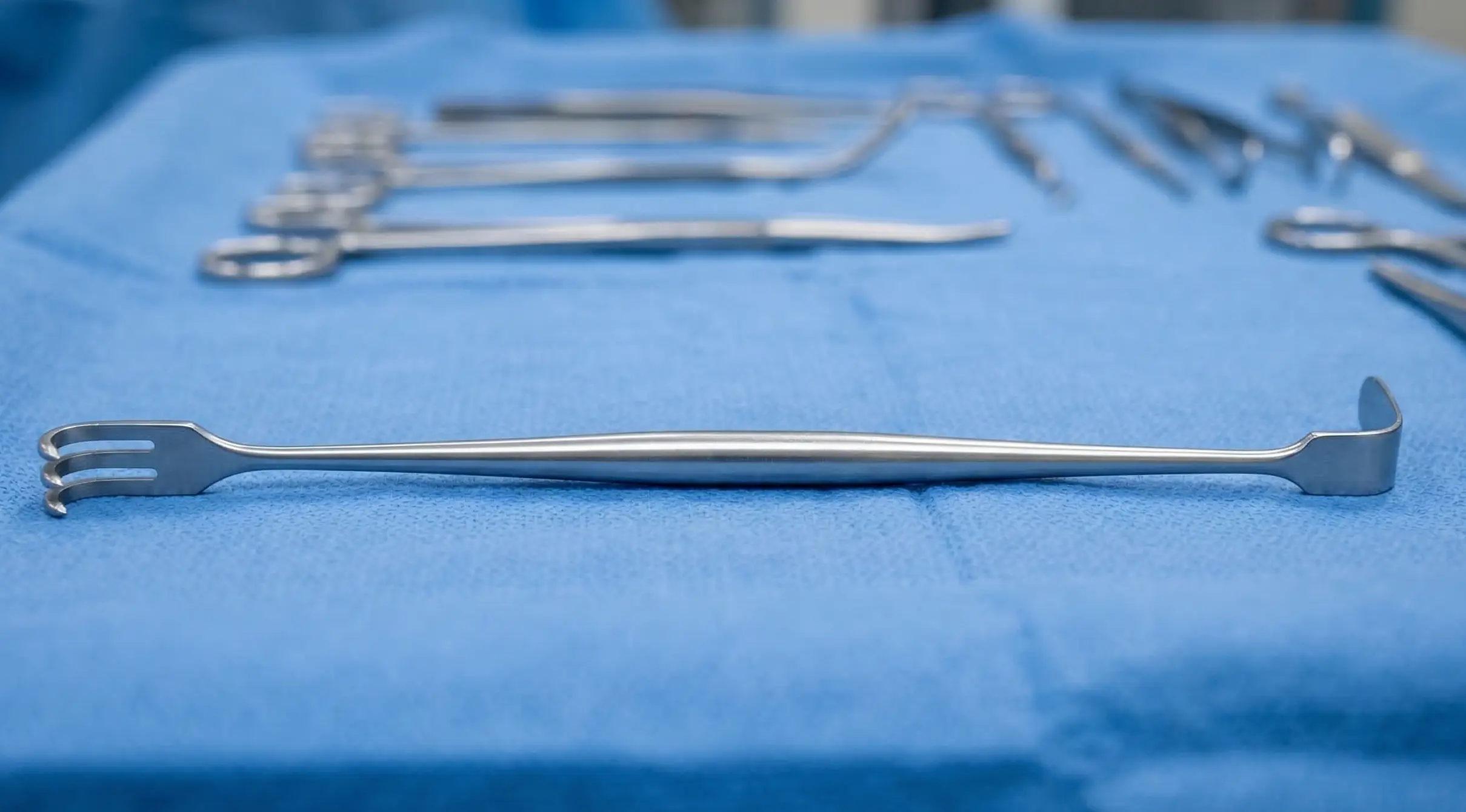 Senn retractor used to hold tissue during surgery
